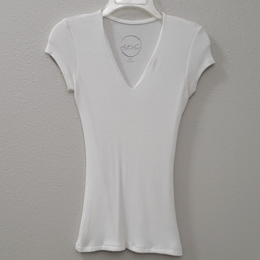 INC White Ribbed V-Neck Top